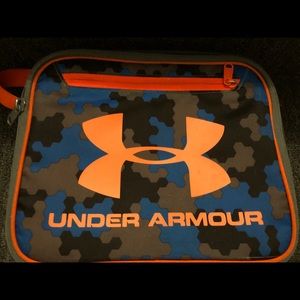 UA lunchbox